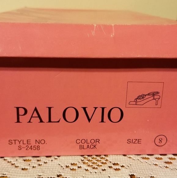 Shoes - Picture 6 of 7